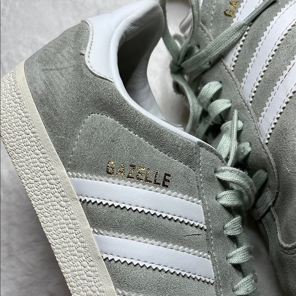 Adidas Green and White Sneakers with Suede Upper - Picture 4 of 15